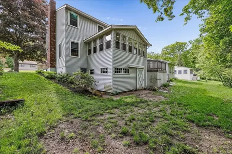 11 Douglas Street Merrimack NH 03054
