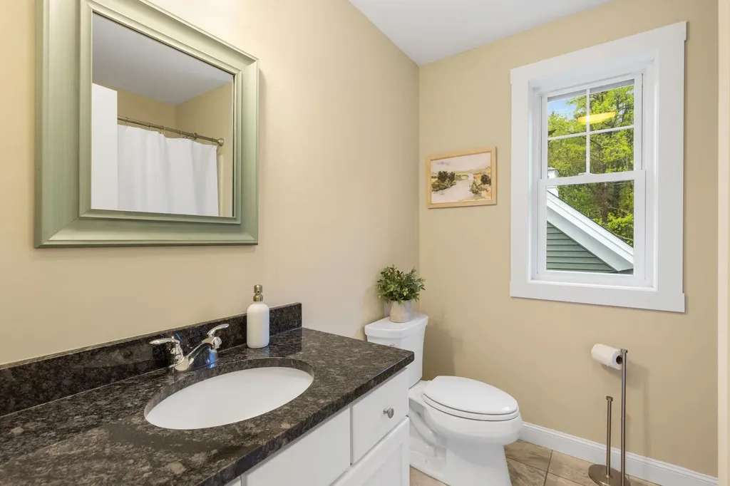14 Cushman Way Greenland NH 03840
