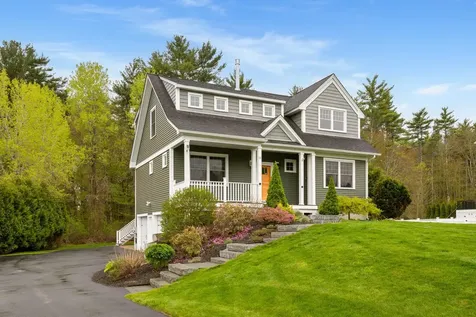 14 Cushman Way Greenland NH 03840