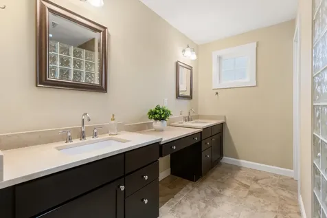 14 Cushman Way Greenland NH 03840