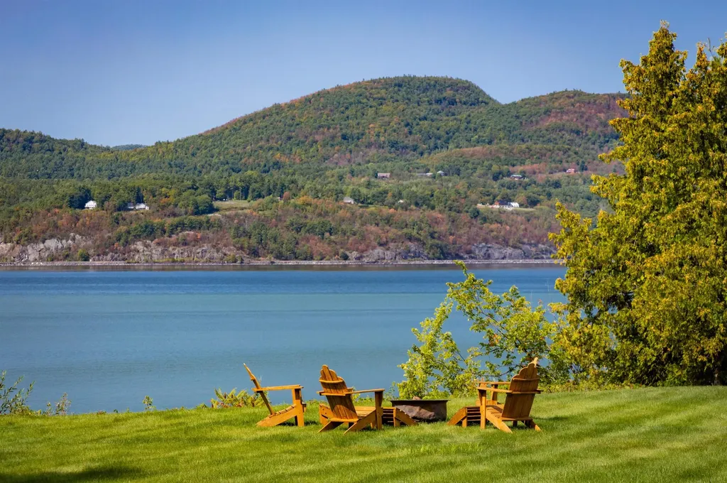6954 Vermont Route 17 West Addison VT 05491