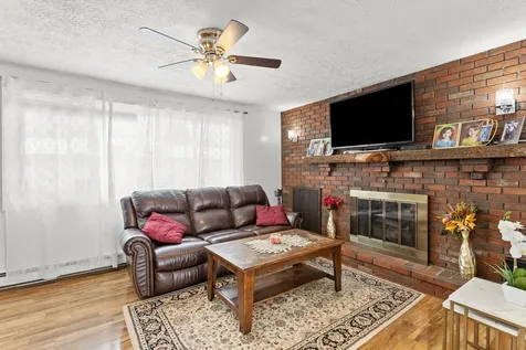109 Weston Road Manchester NH 03103
