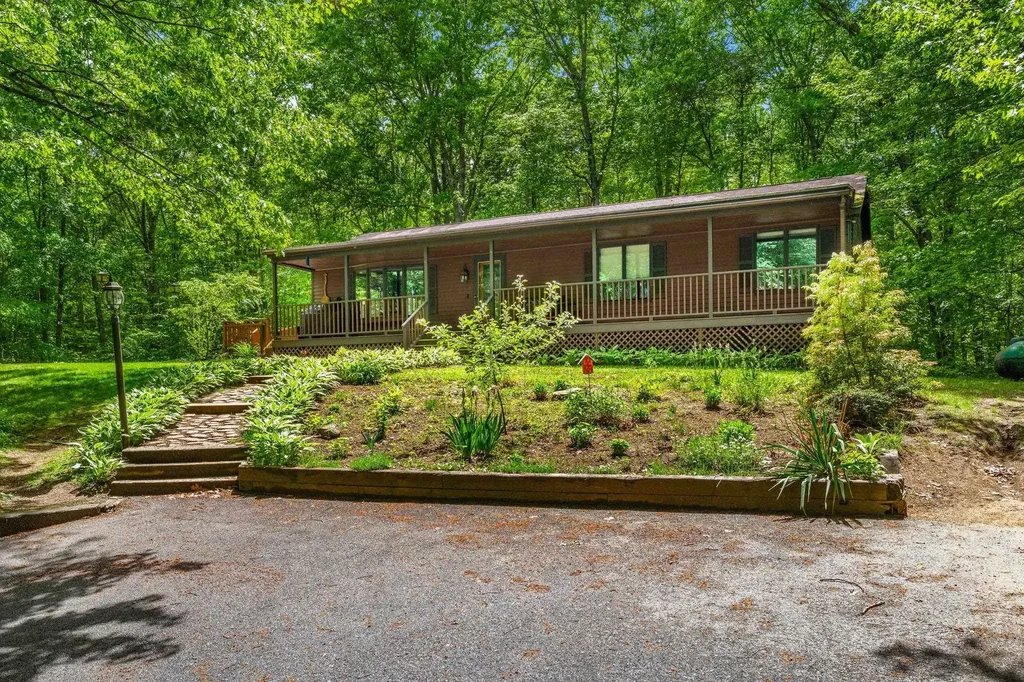 540 Main Street Sandown NH 03873