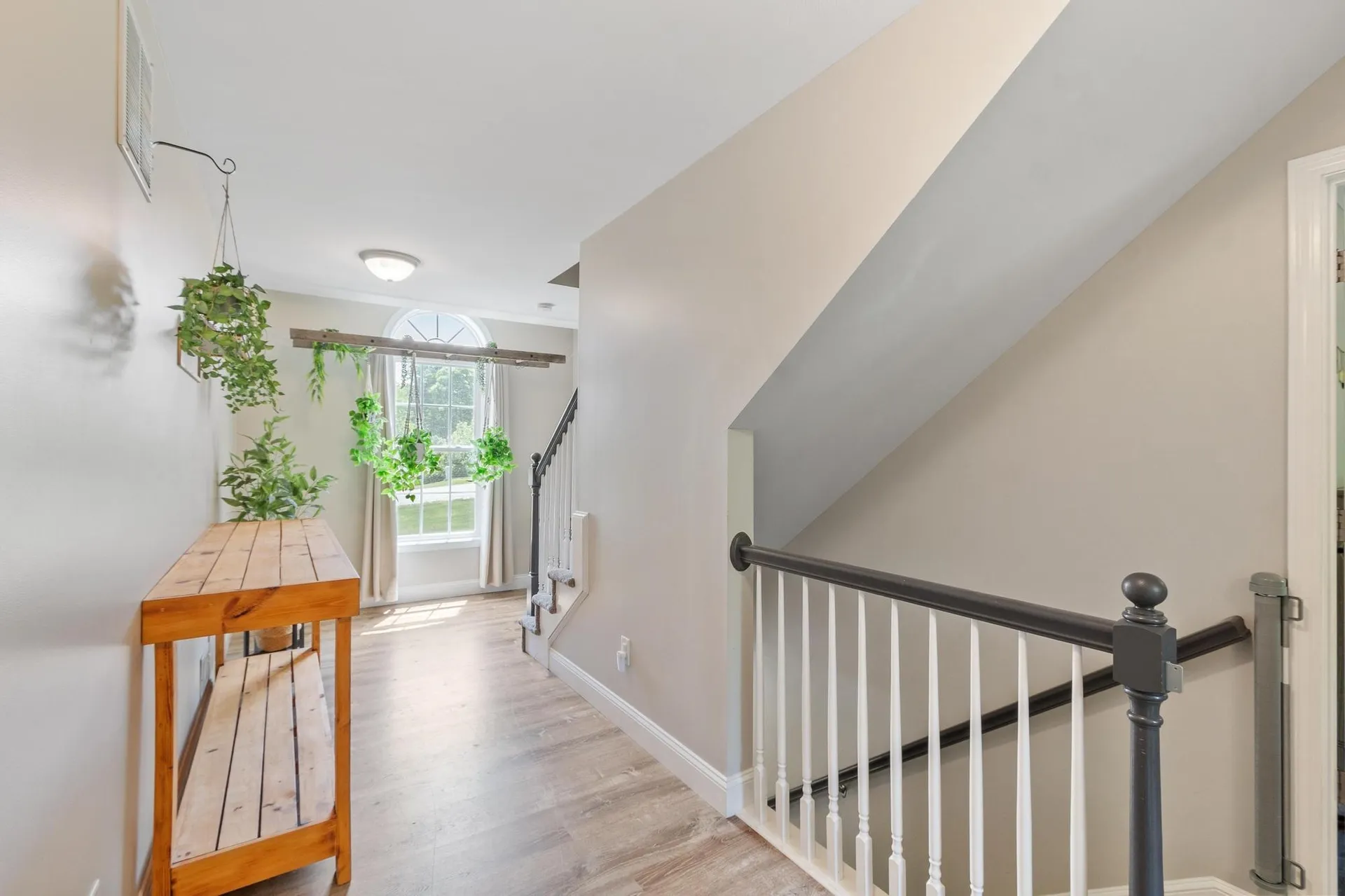 8 Jana Circle Sandown NH 03873