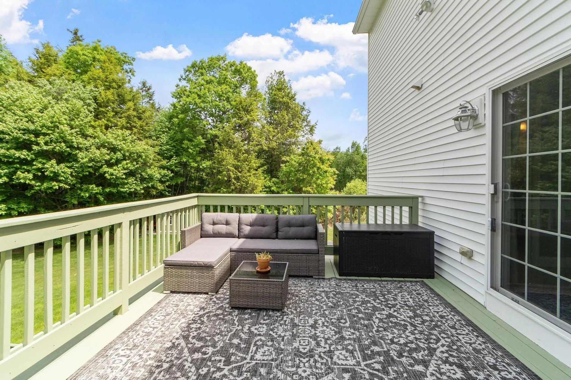 8 Jana Circle Sandown NH 03873