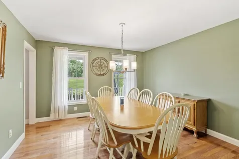 8 Jana Circle Sandown NH 03873