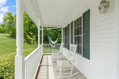 8 Jana Circle Sandown NH 03873