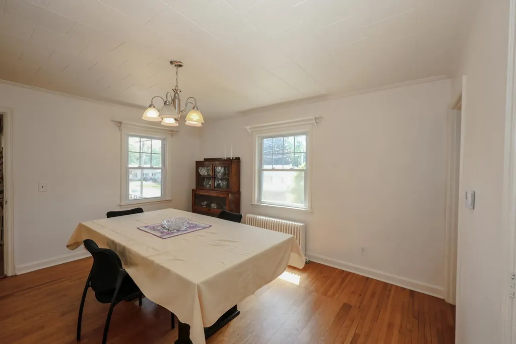 137 Grand Avenue Manchester NH 03109