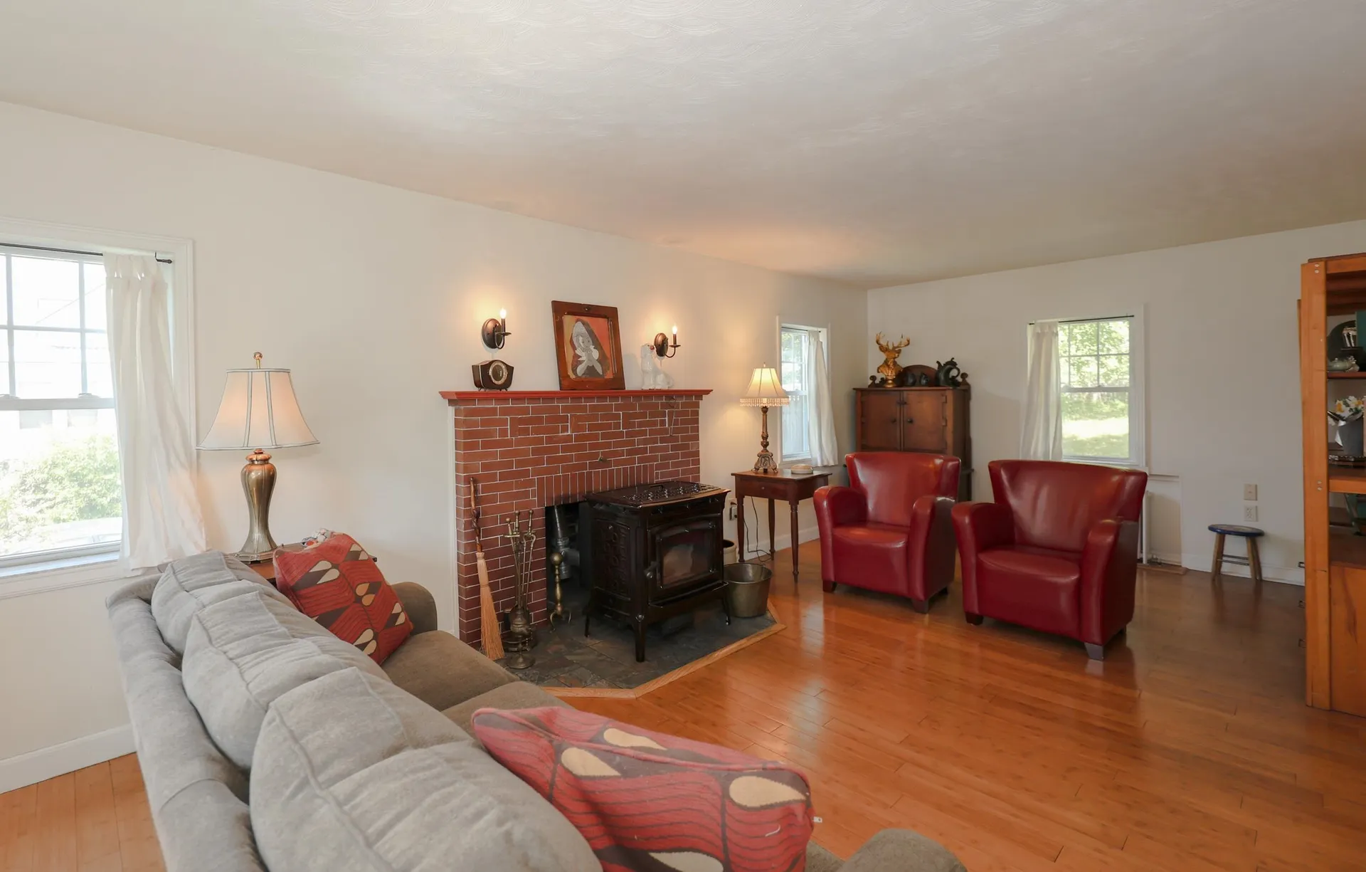 137 Grand Avenue Manchester NH 03109