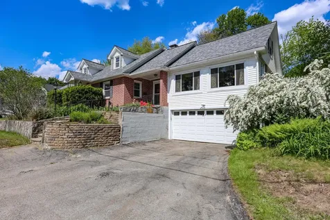 137 Grand Avenue Manchester NH 03109