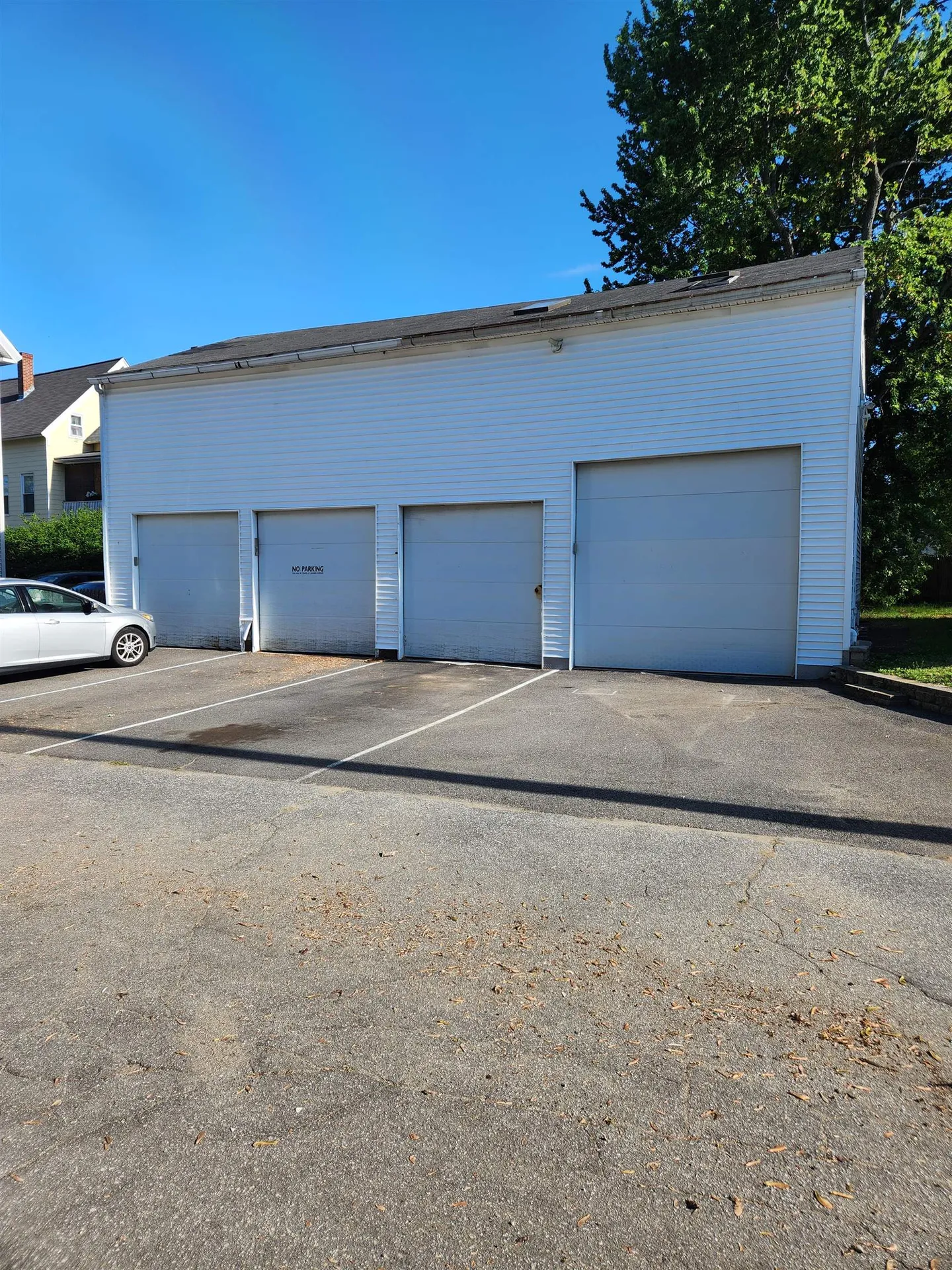 3 Mcilvin Street Manchester NH 03103