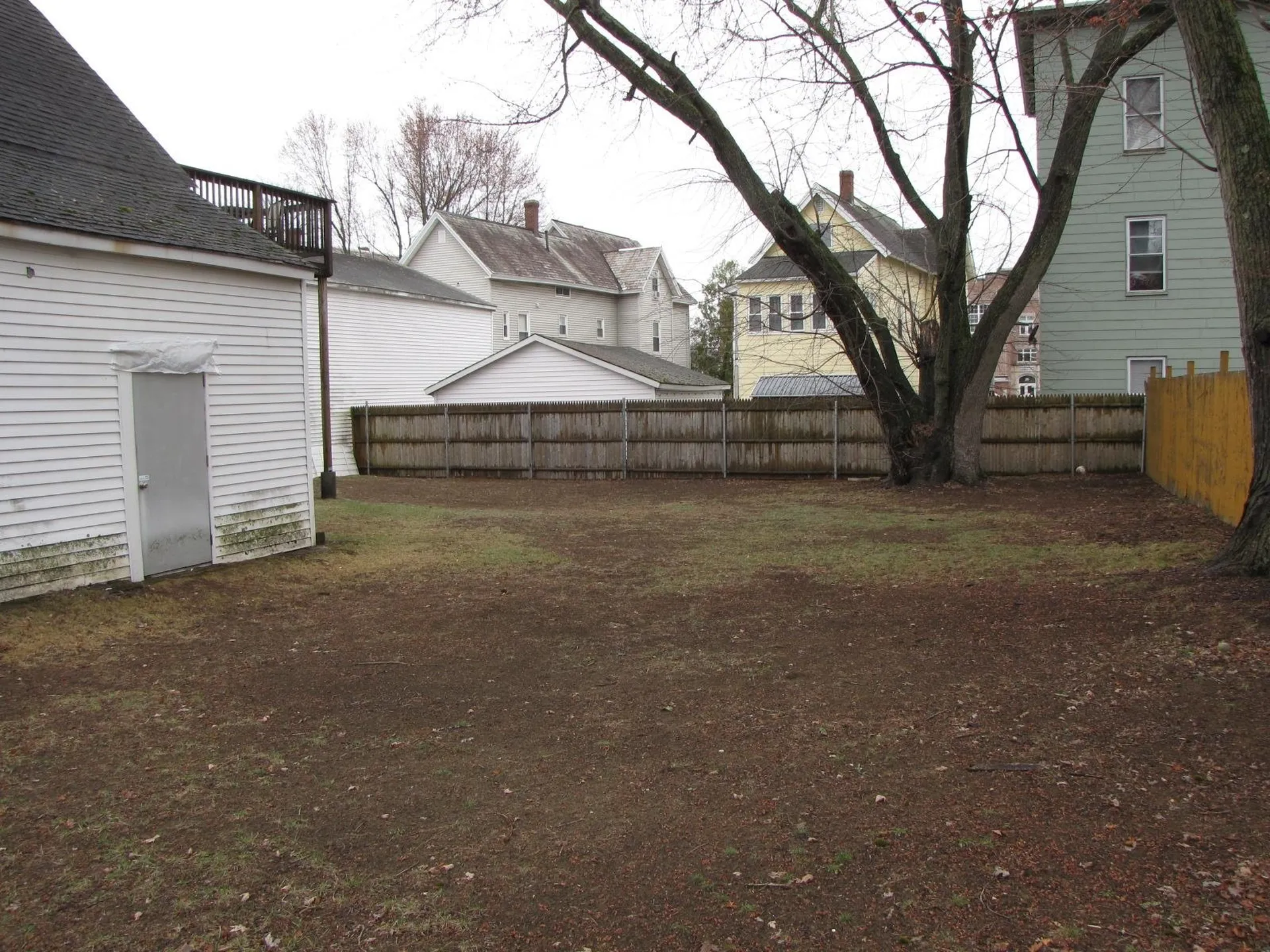 3 Mcilvin Street Manchester NH 03103