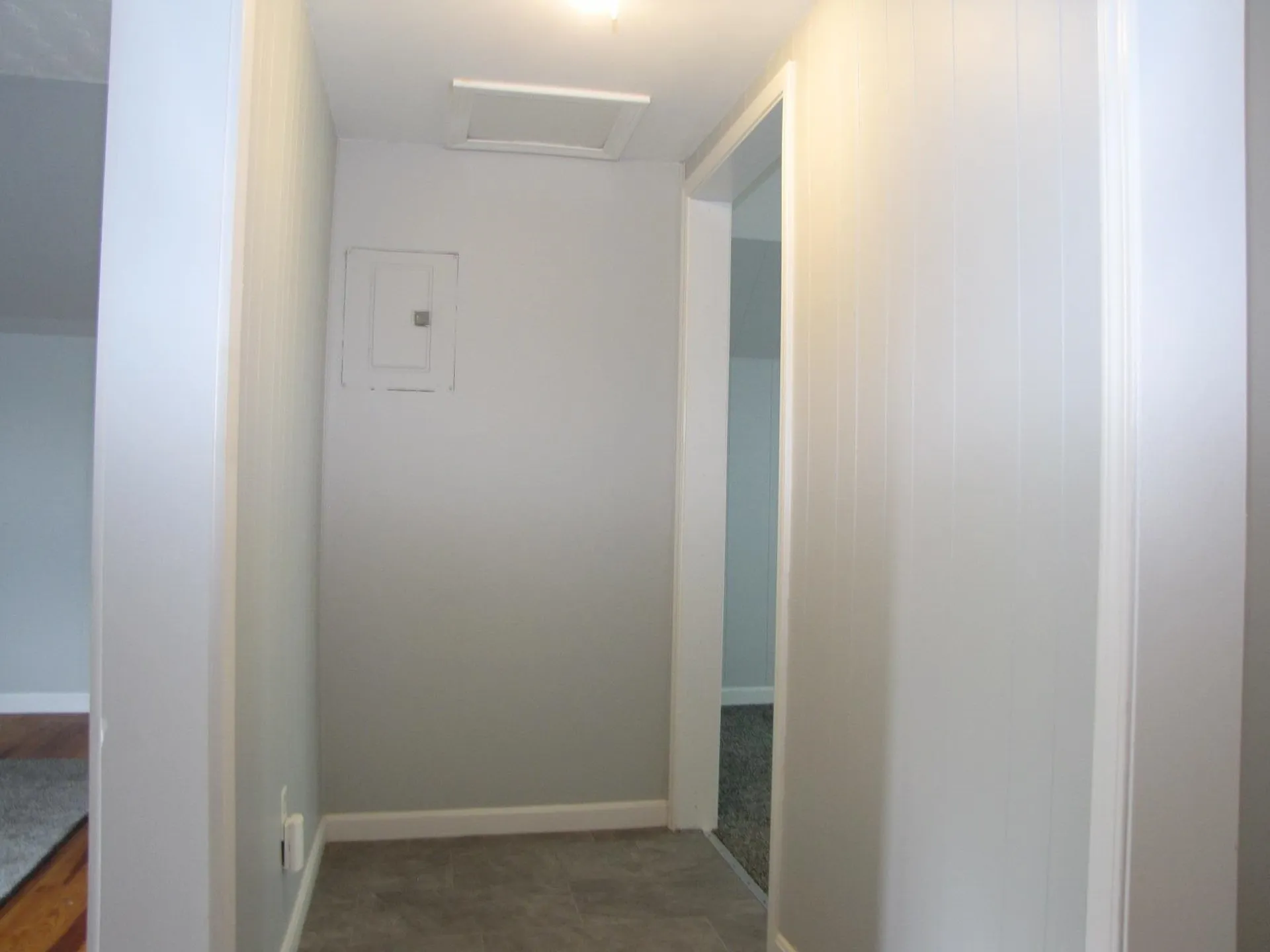 3 Mcilvin Street Manchester NH 03103
