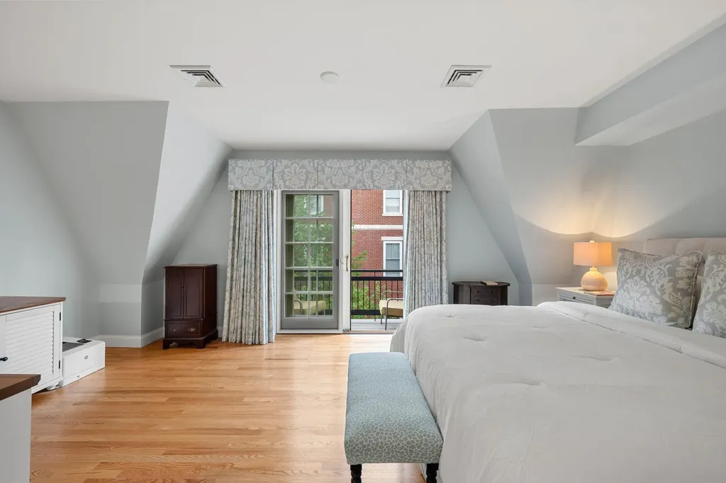 24 Porter Street Portsmouth NH 03801