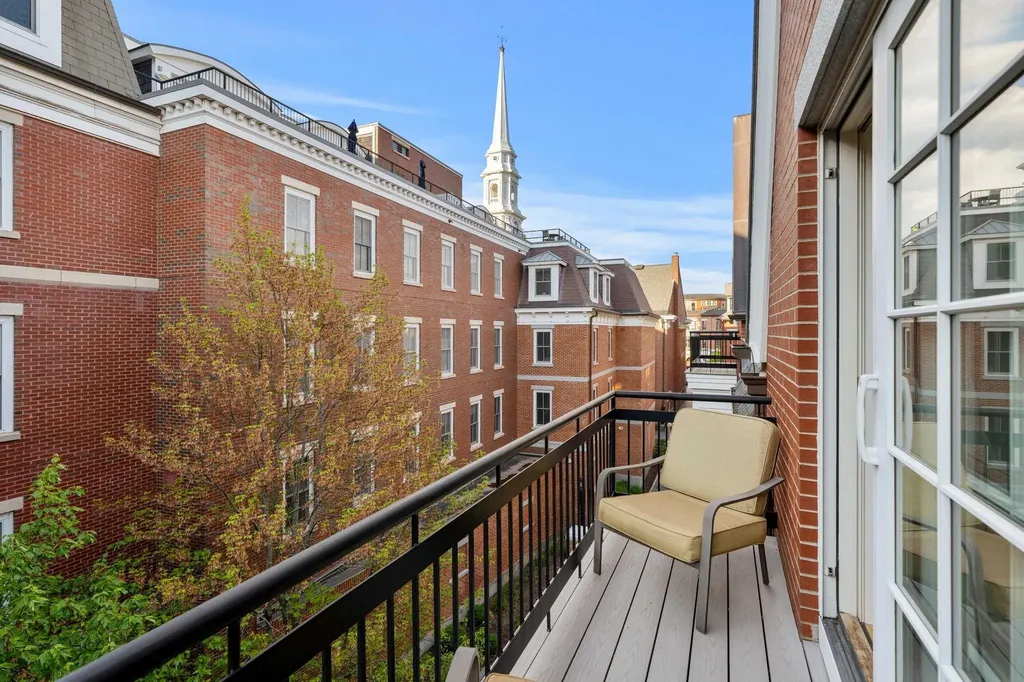 24 Porter Street Portsmouth NH 03801