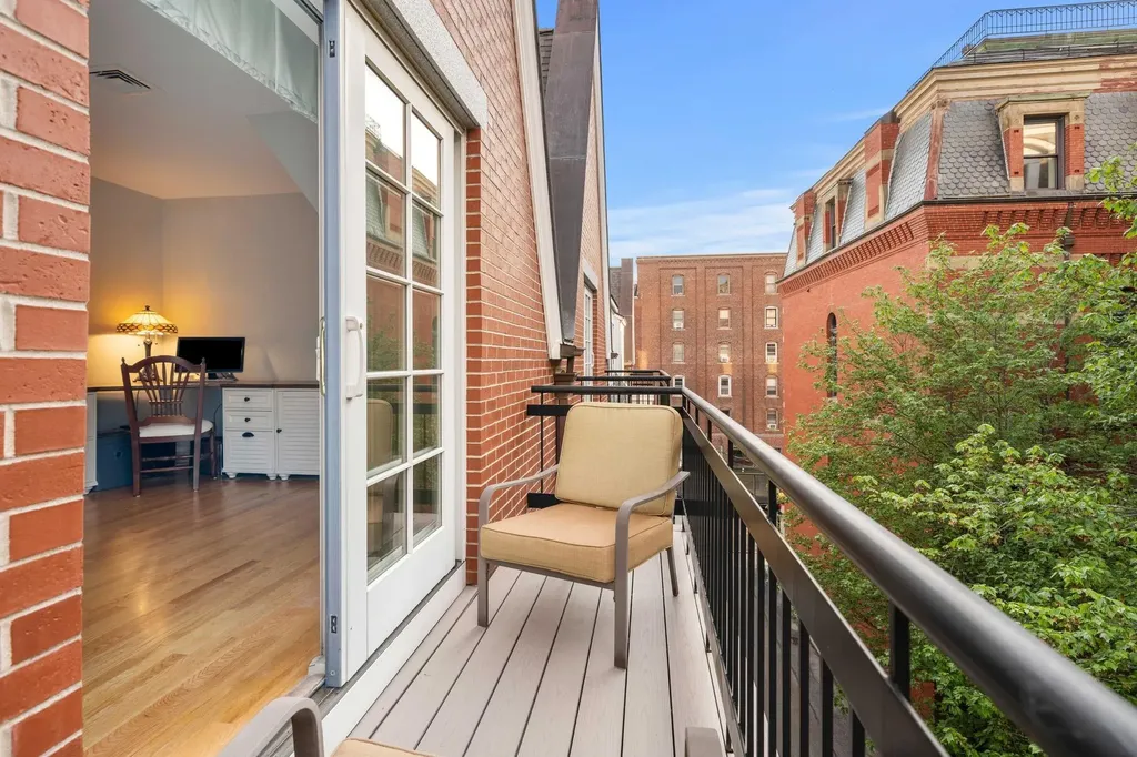 24 Porter Street Portsmouth NH 03801