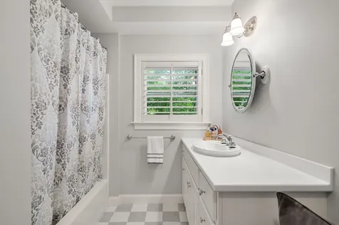 24 Porter Street Portsmouth NH 03801
