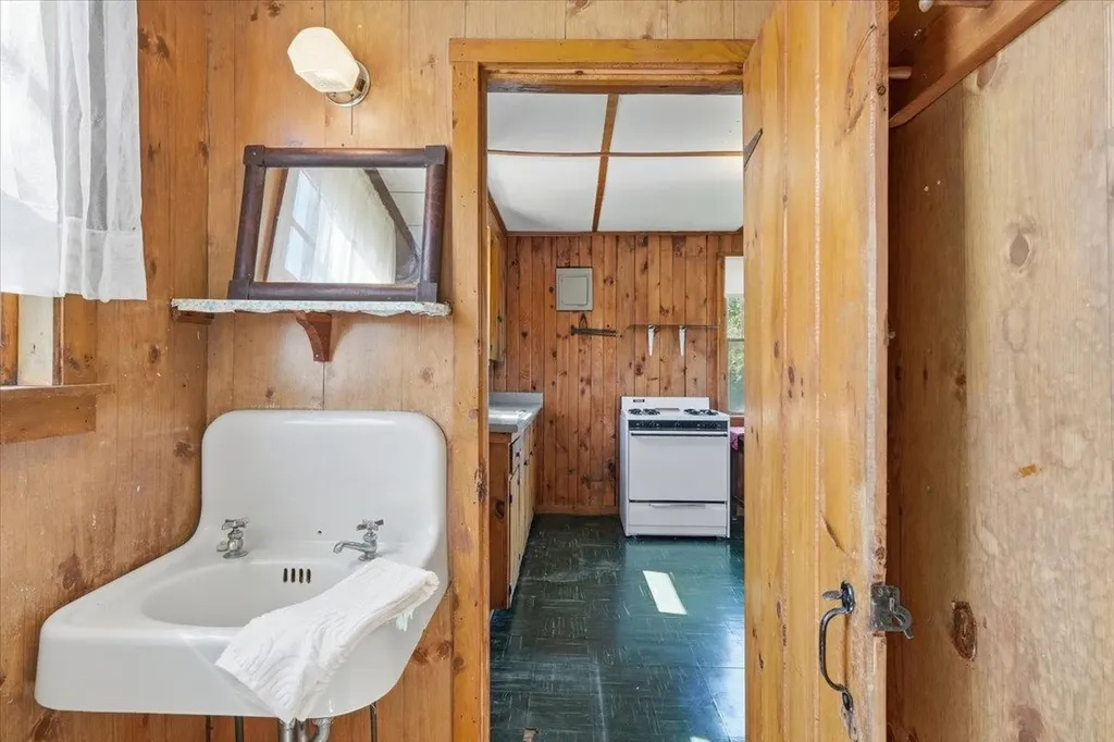 8 Maquam Shore Road Swanton VT 05488