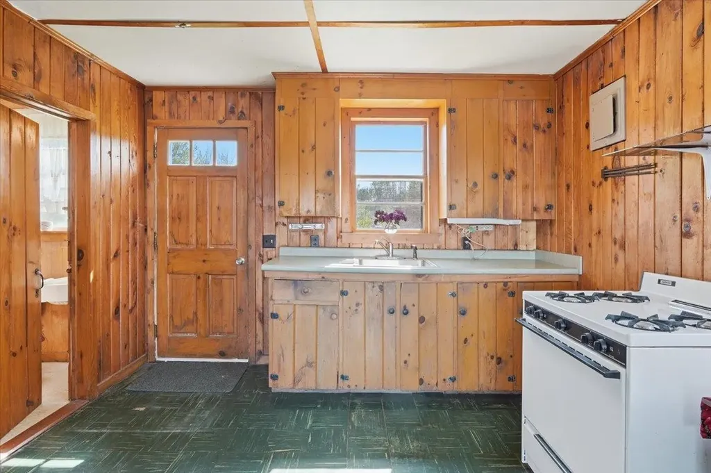 8 Maquam Shore Road Swanton VT 05488