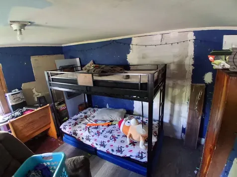 17 Pawtucket Avenue Claremont NH 03743