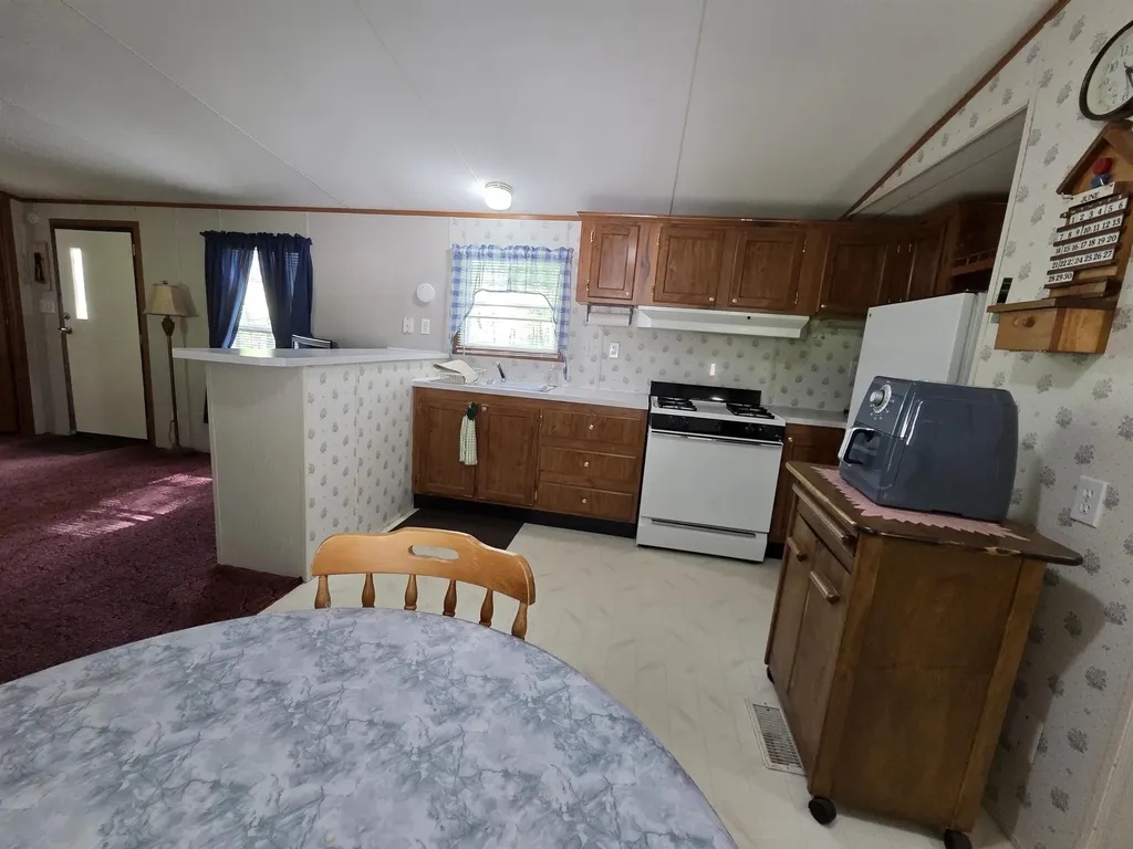 235 Eastside Road Woodstock NH 03262