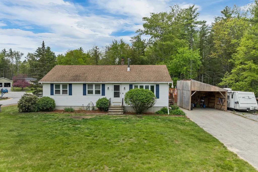 42 Cameron Drive Pittsfield NH 03263-3207