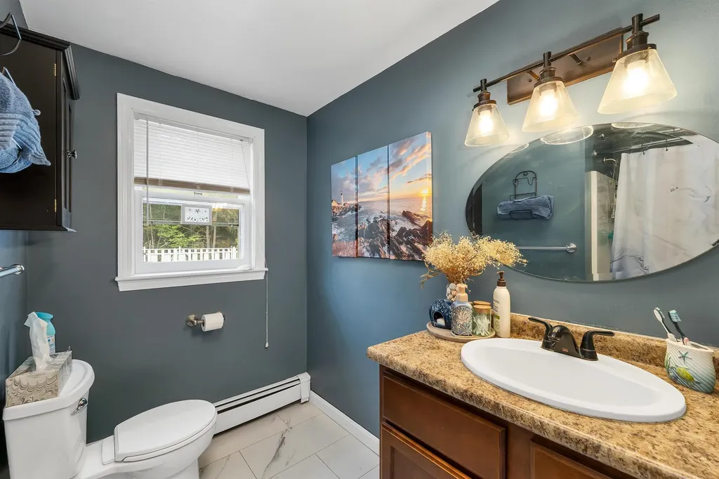 42 Cameron Drive Pittsfield NH 03263-3207