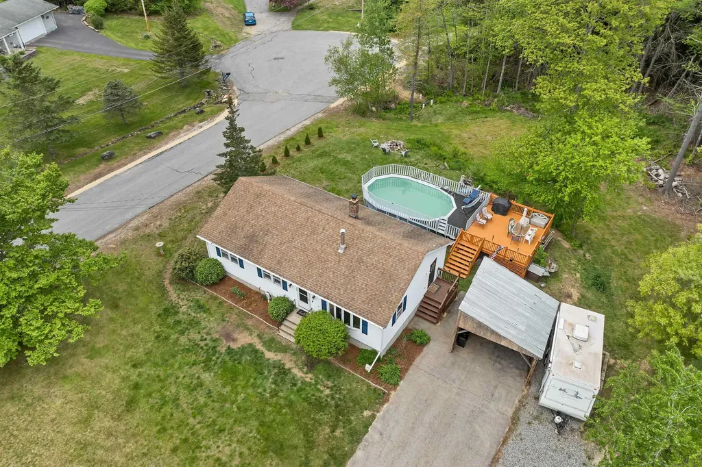 42 Cameron Drive Pittsfield NH 03263-3207