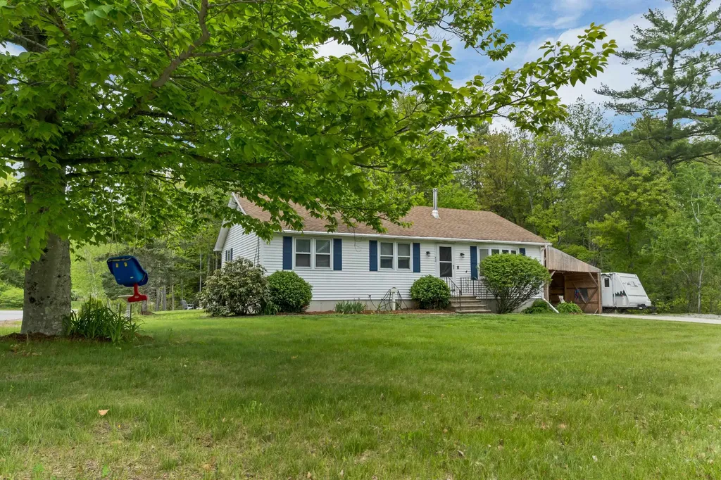 42 Cameron Drive Pittsfield NH 03263-3207