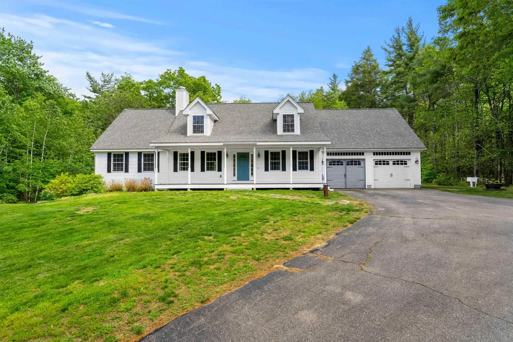 137 Hearthside Drive Barrington NH 03825