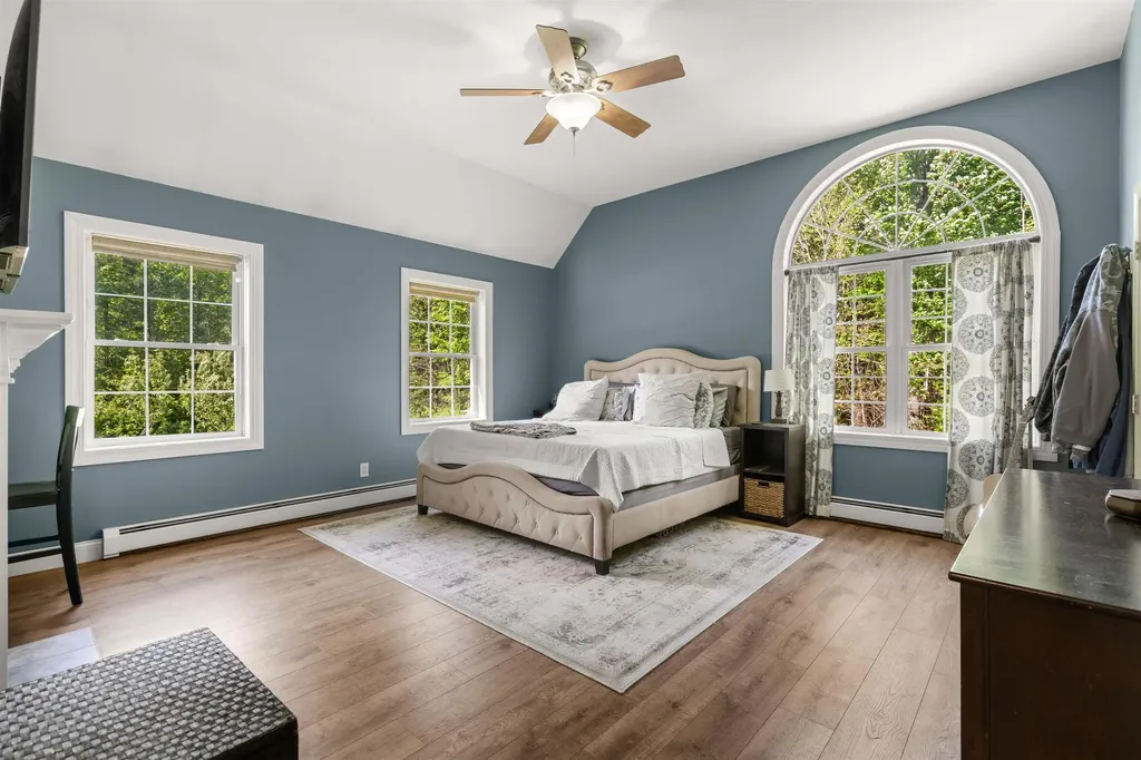 137 Hearthside Drive Barrington NH 03825