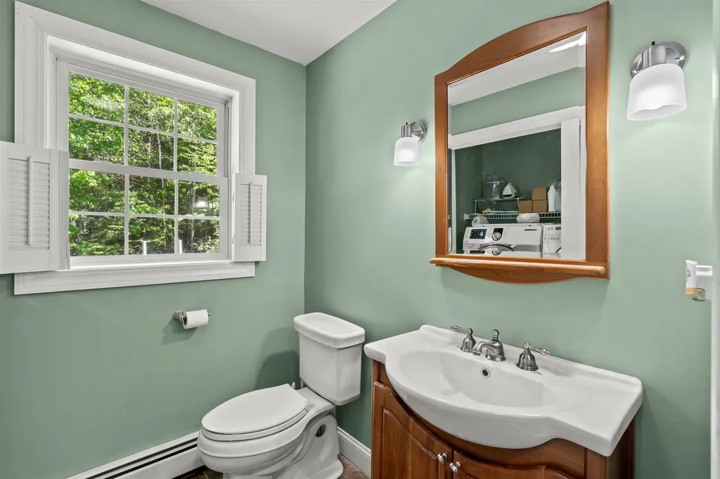 137 Hearthside Drive Barrington NH 03825