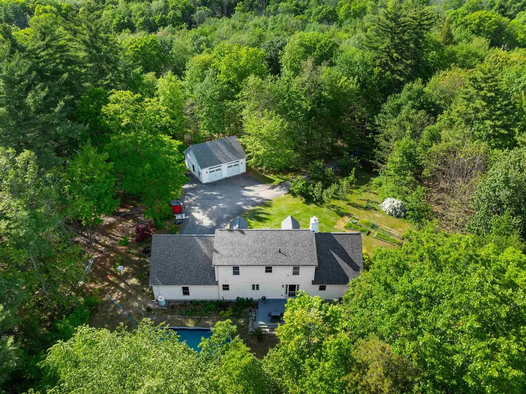 137 Hearthside Drive Barrington NH 03825