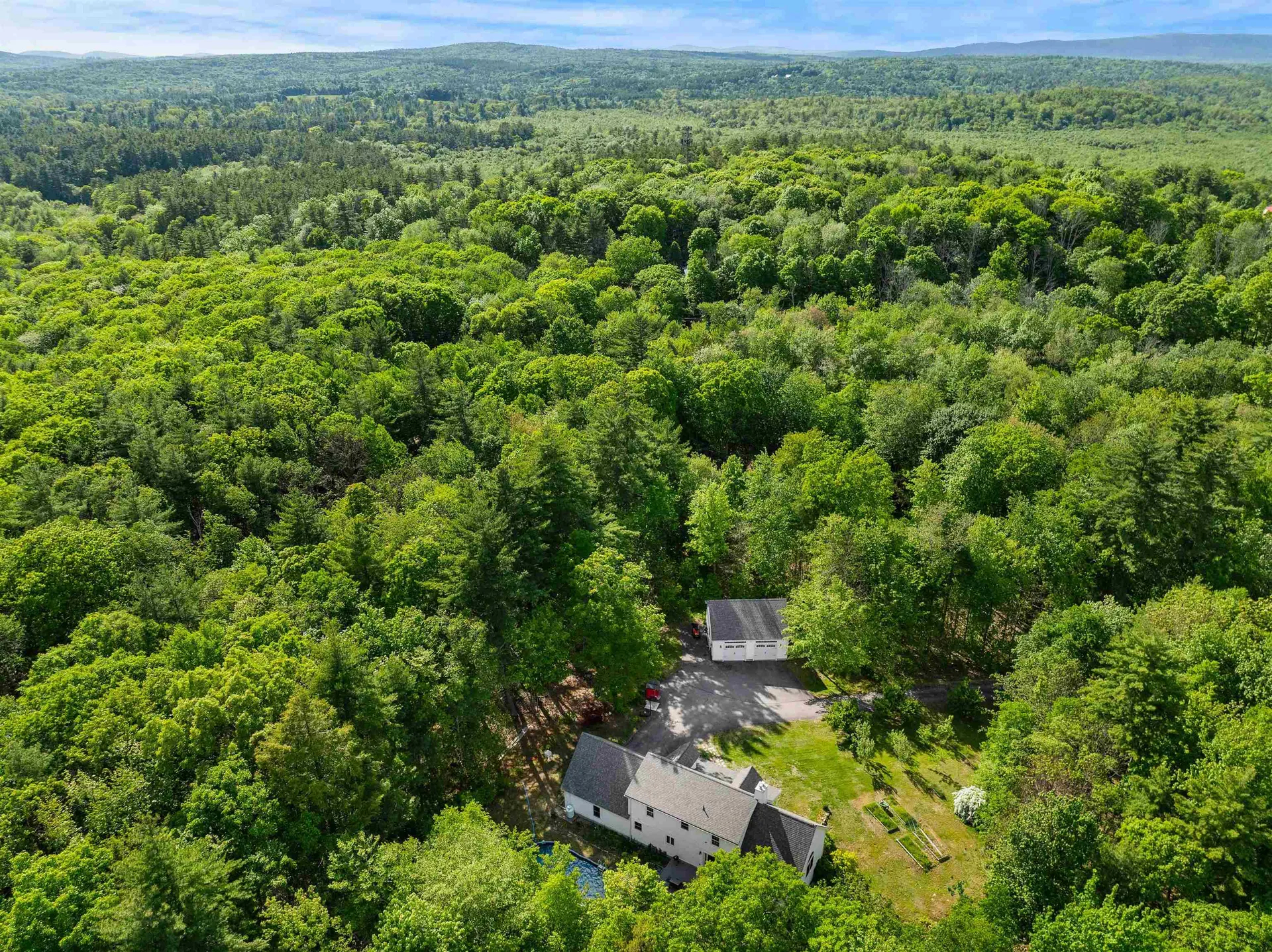 137 Hearthside Drive Barrington NH 03825