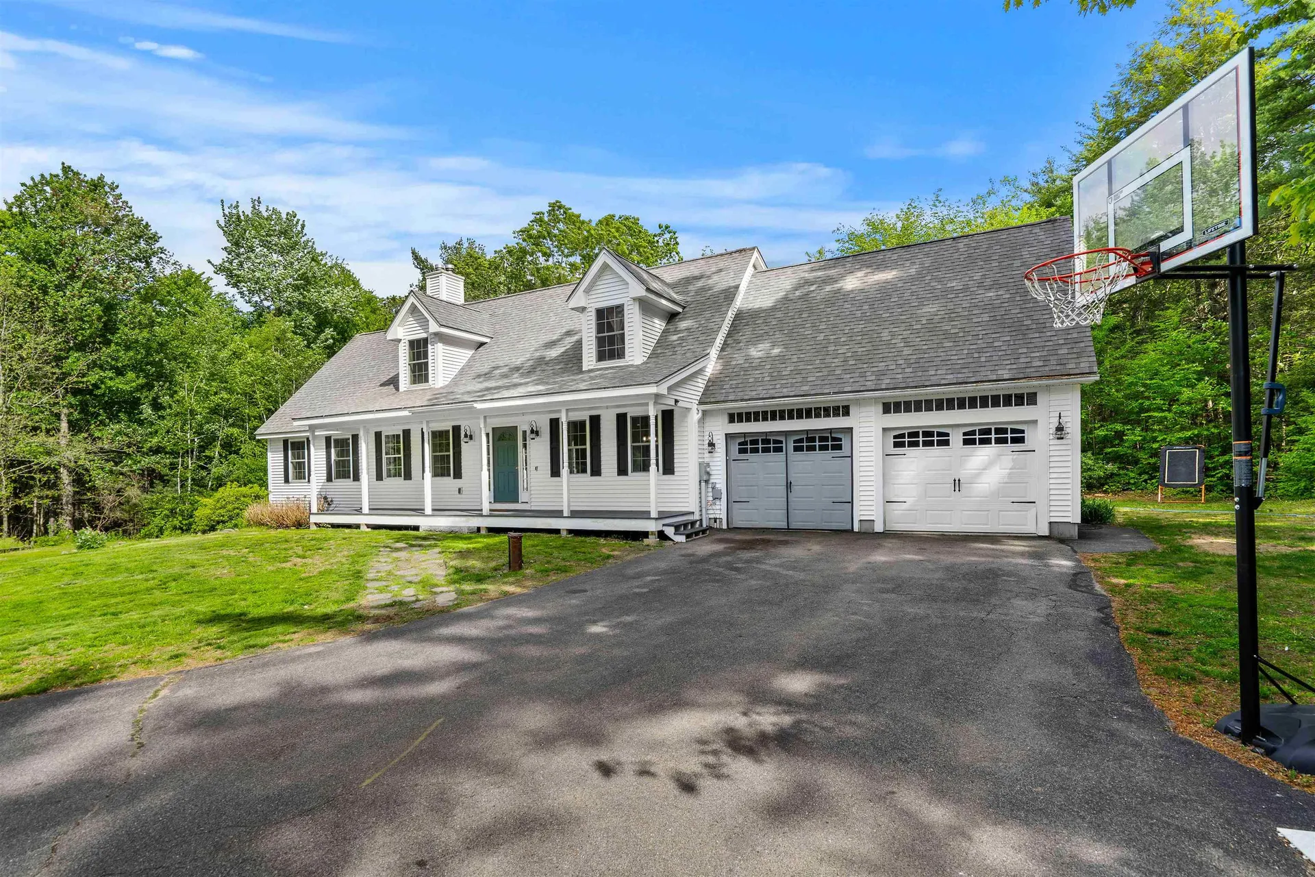 137 Hearthside Drive Barrington NH 03825