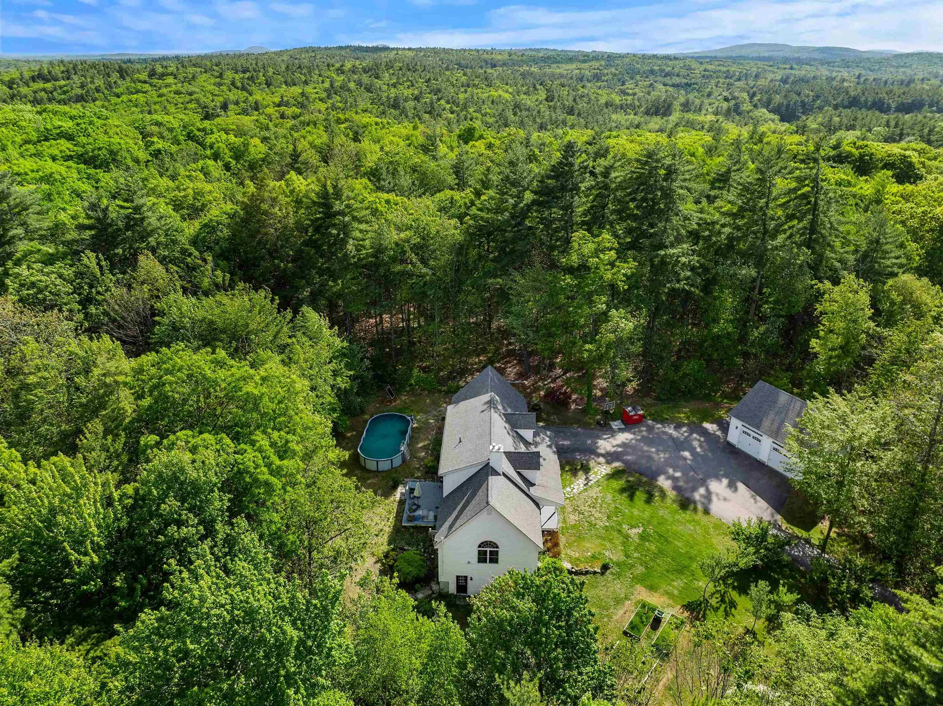 137 Hearthside Drive Barrington NH 03825