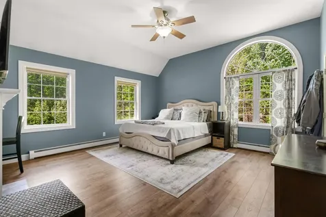 137 Hearthside Drive Barrington NH 03825