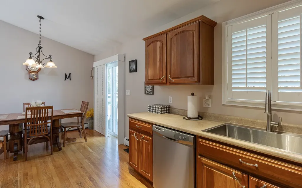 68 Katie Lane Swanzey NH 03446