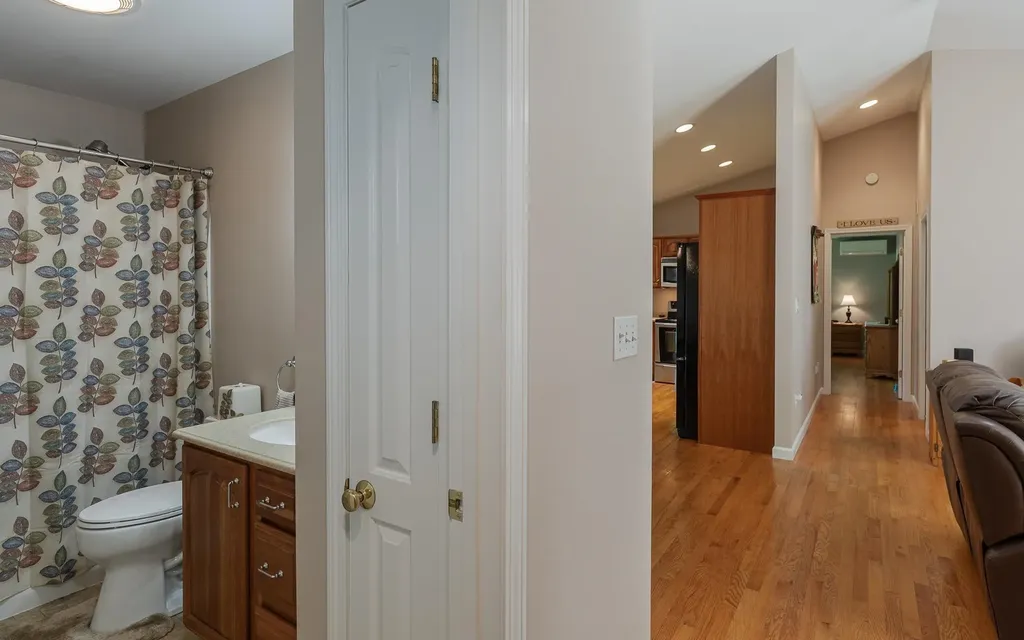 68 Katie Lane Swanzey NH 03446