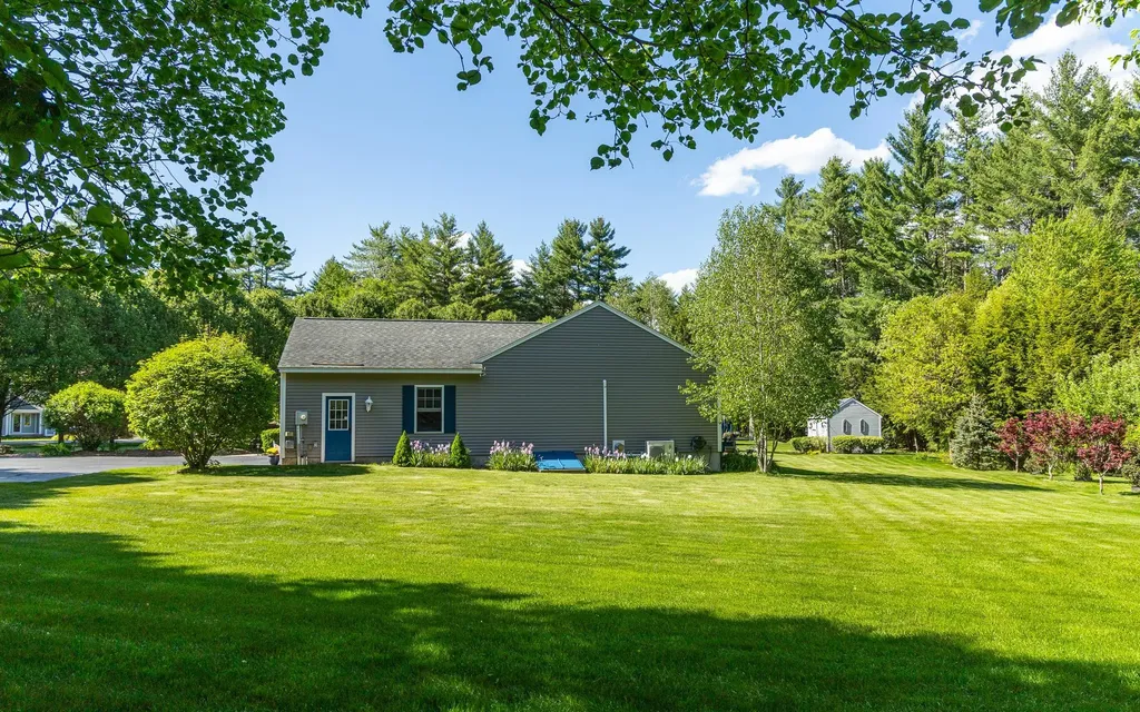 68 Katie Lane Swanzey NH 03446