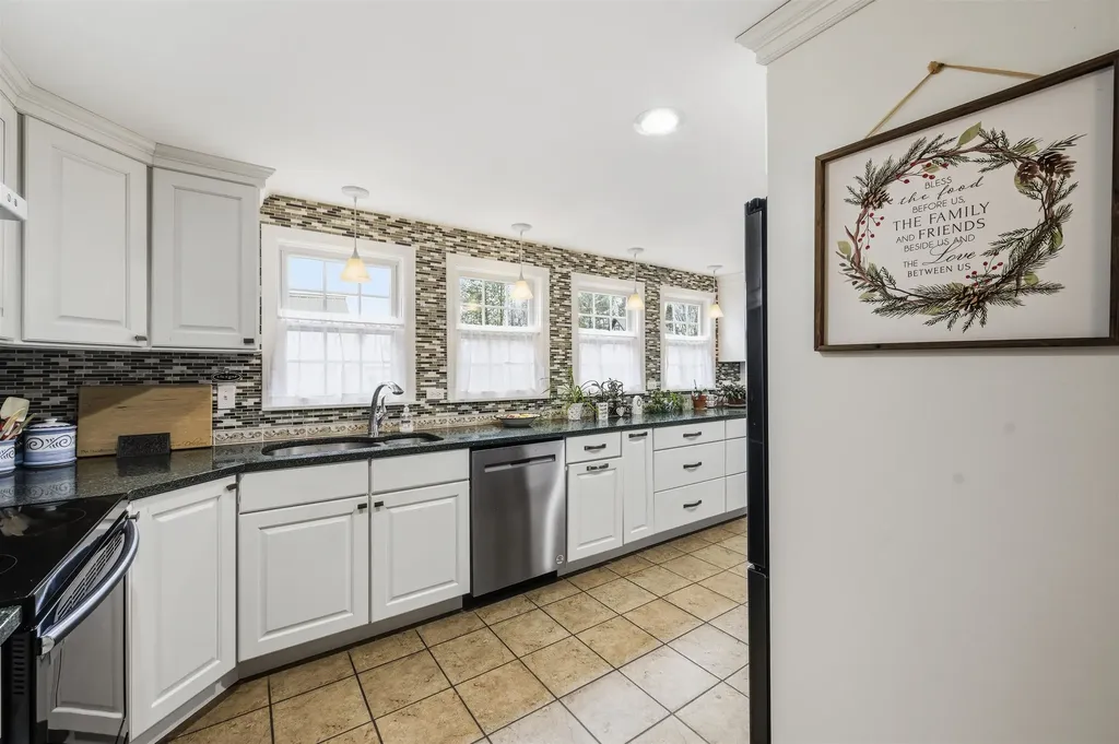 5 Starr King Park Street Lancaster NH 03584