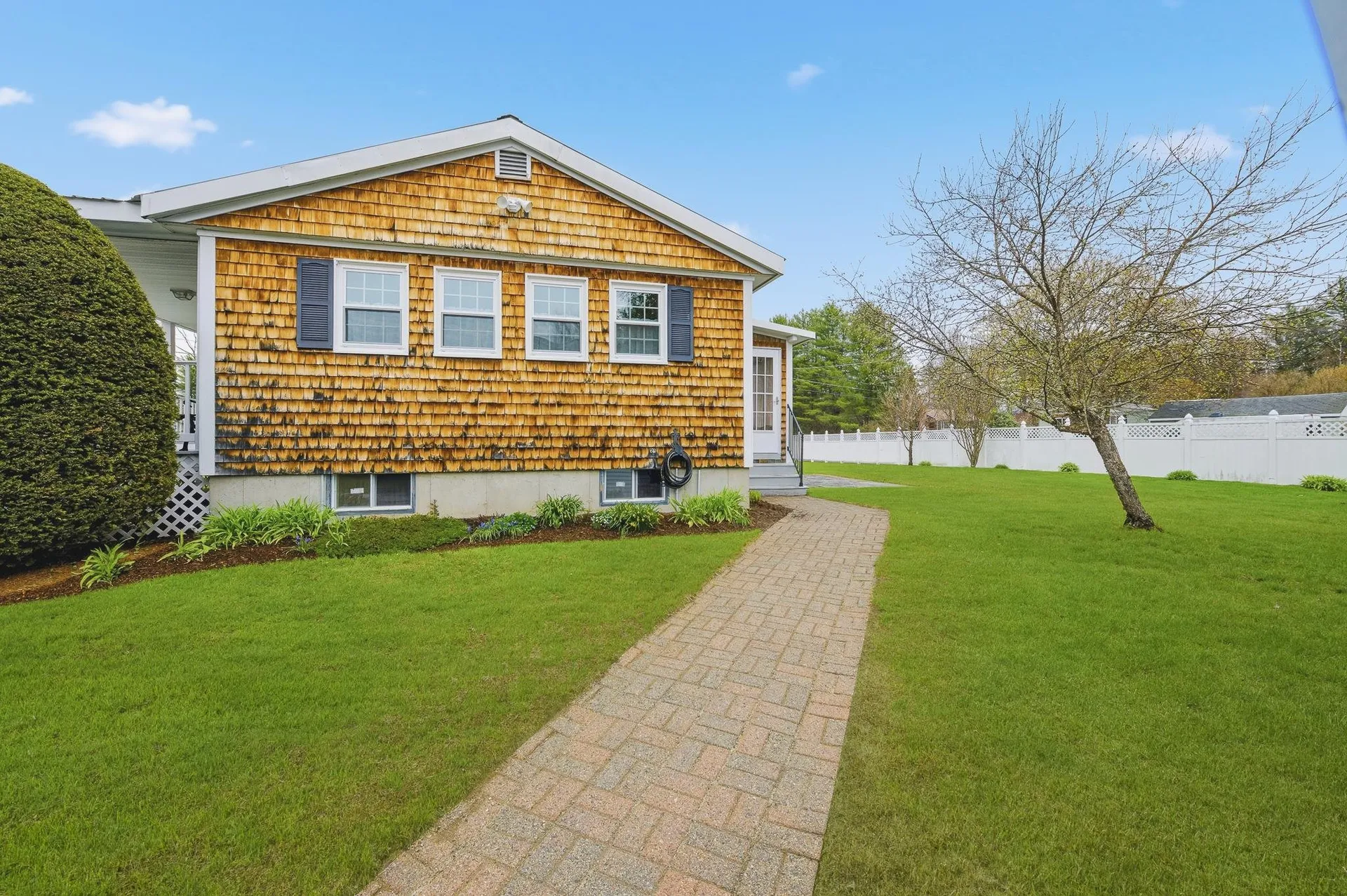 5 Starr King Park Street Lancaster NH 03584