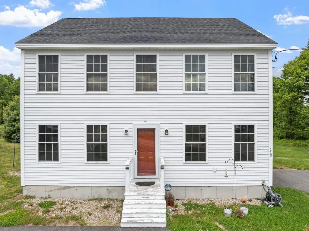 113 Richards Way Farmington NH 03835