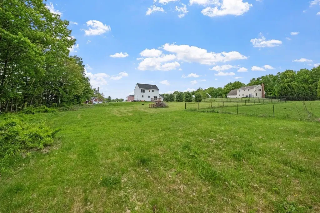 113 Richards Way Farmington NH 03835
