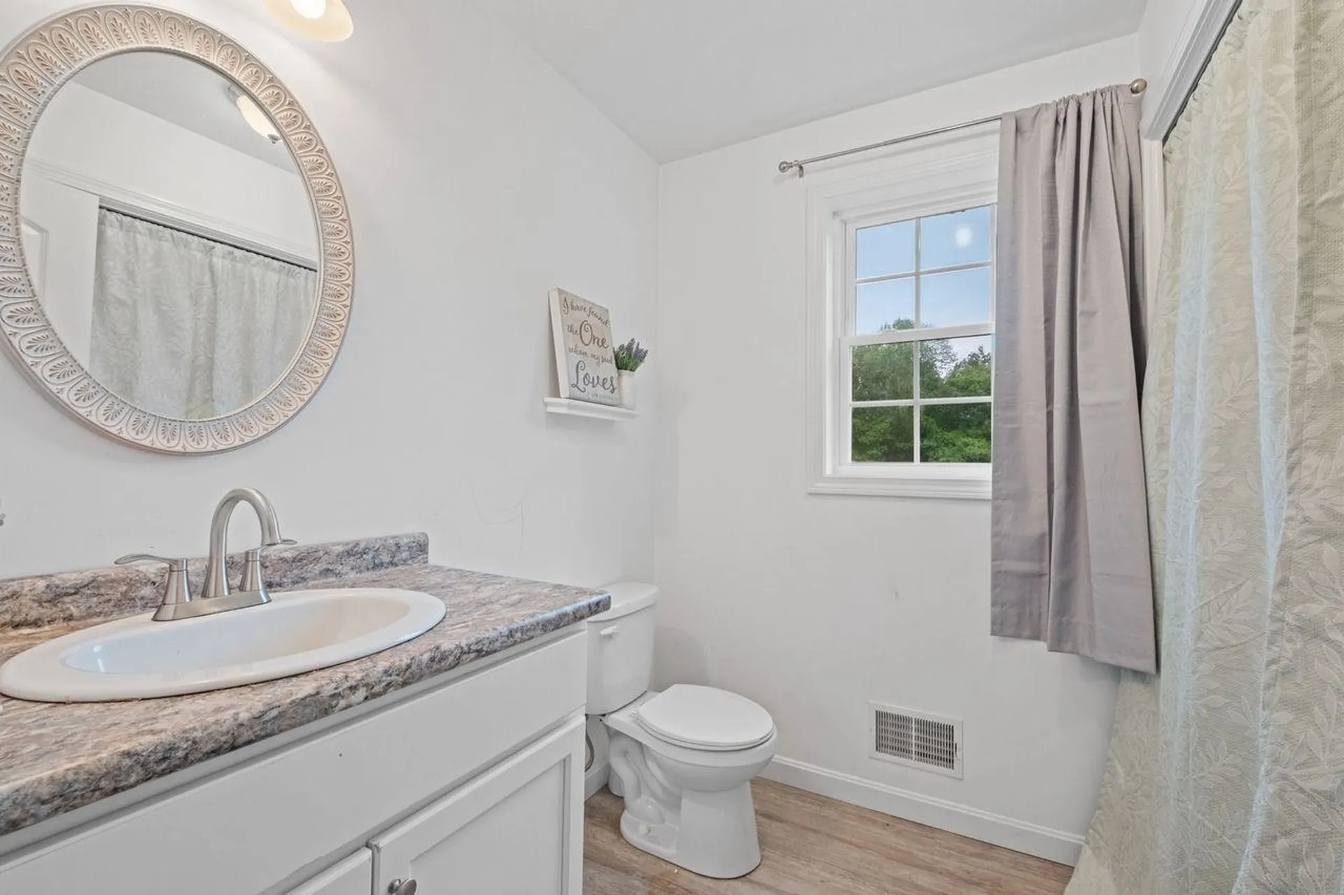 113 Richards Way Farmington NH 03835