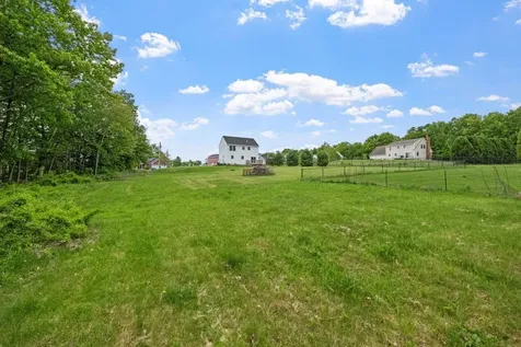 113 Richards Way Farmington NH 03835