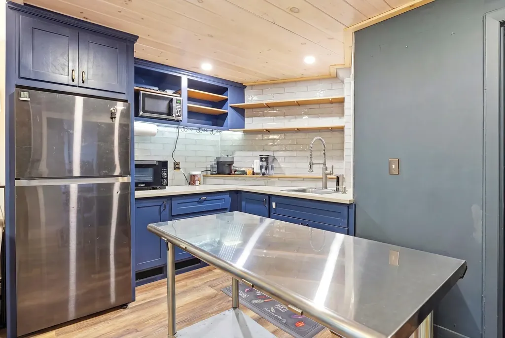 8 Orchard Drive Durham NH 03824