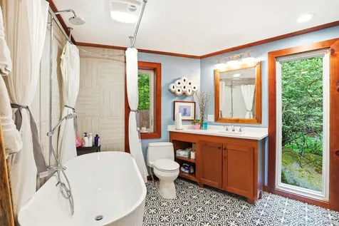 8 Orchard Drive Durham NH 03824