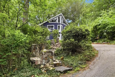 8 Orchard Drive Durham NH 03824