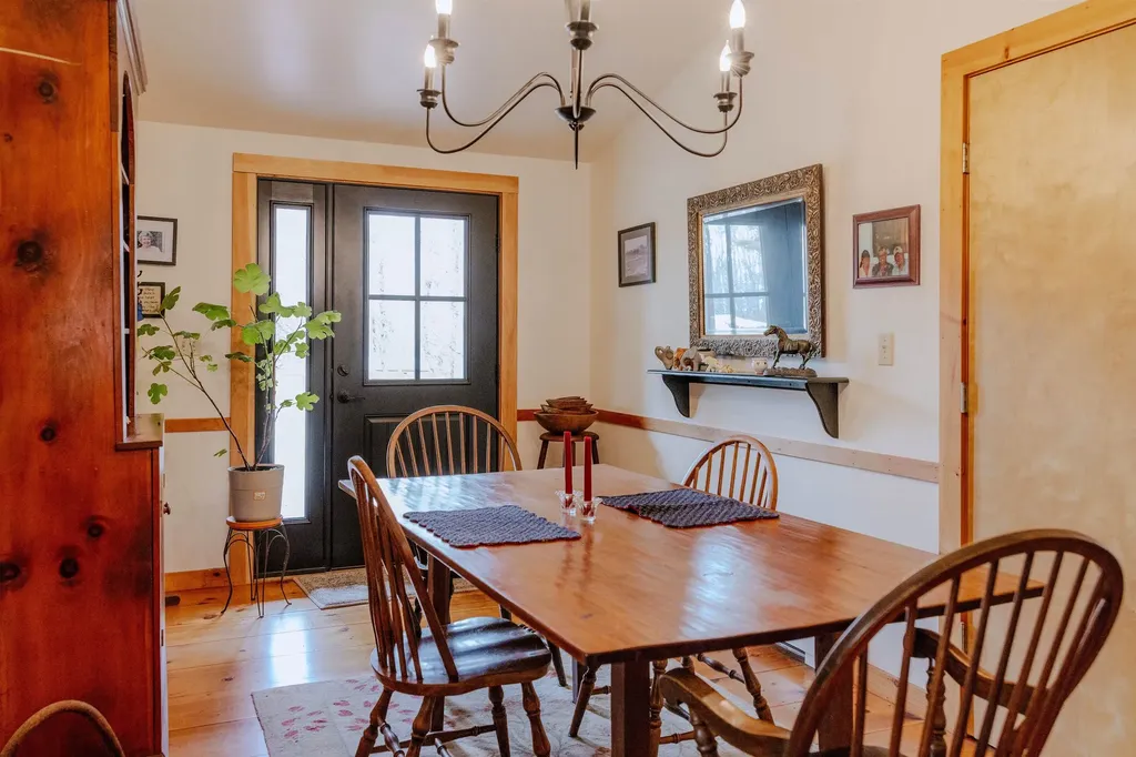 103 Monument Road Richmond NH 03470